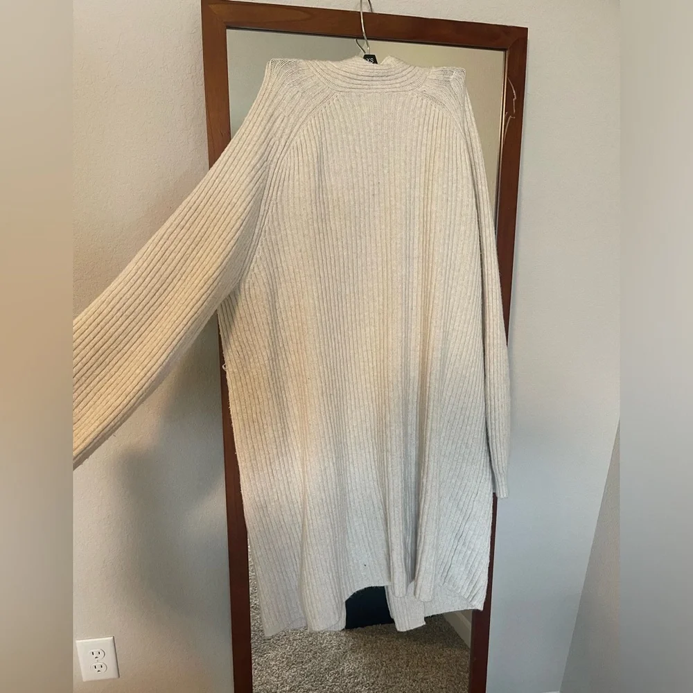 Universal Thread Large Cardigan - Picture 4 of 4